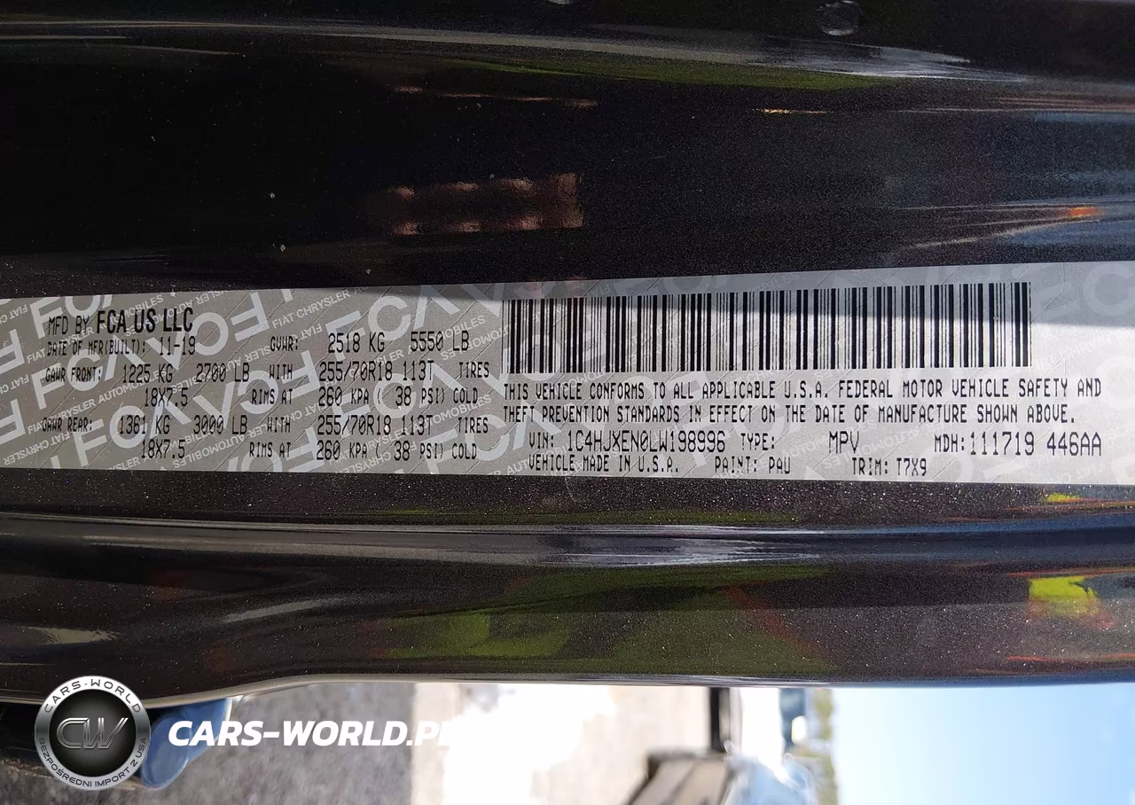 2020 Jeep Wrangler Unlimited Sahara 4X4 VIN:1C4HJXEN0LW198996 - 9