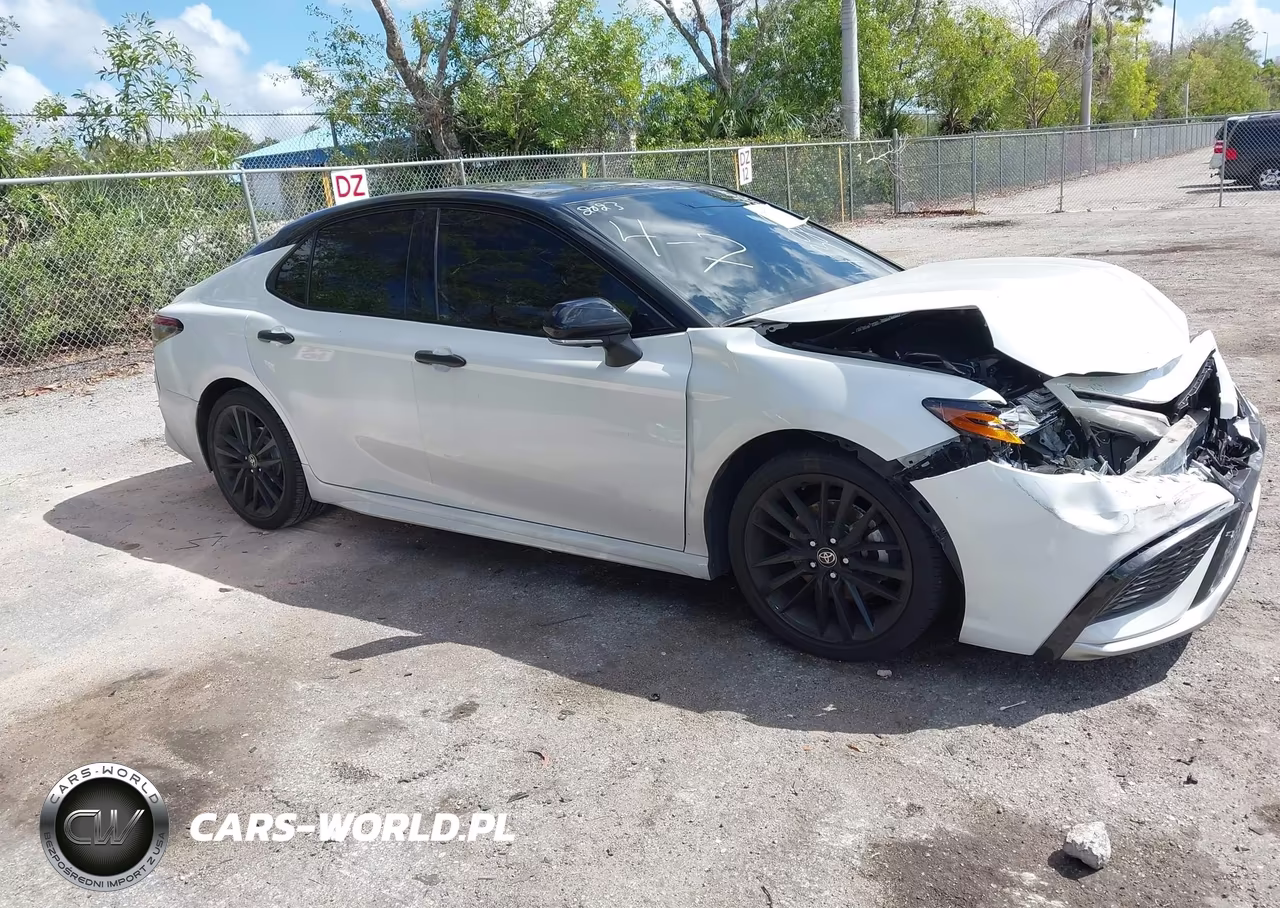 2023 Toyota Camry Xse – zdjęcie 1 z 16