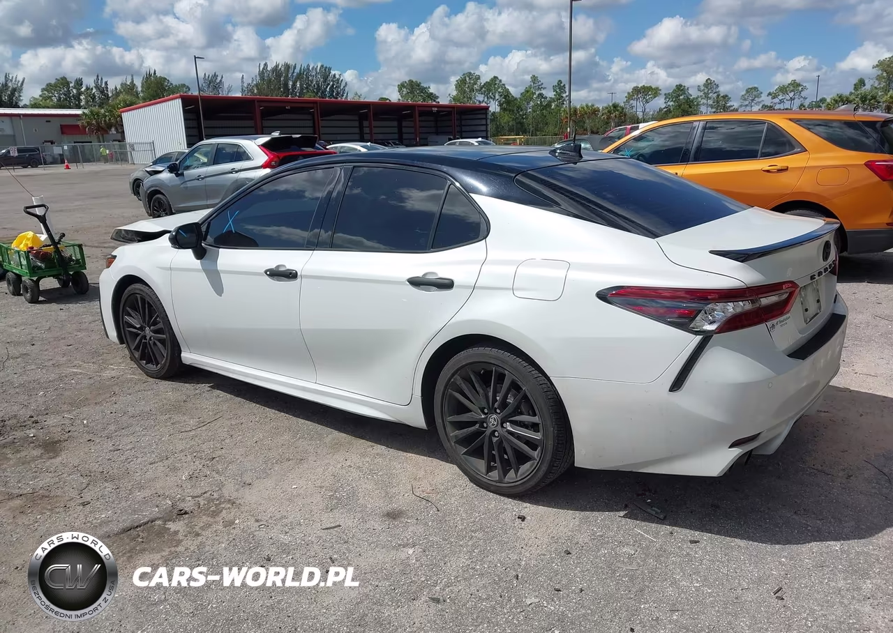 2023 Toyota Camry Xse VIN:4T1K61AK8PU154323 - 3