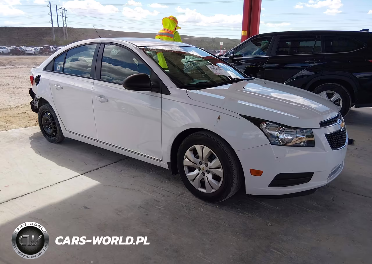 2014 Chevrolet Cruze Ls Auto – zdjęcie 1 z 16