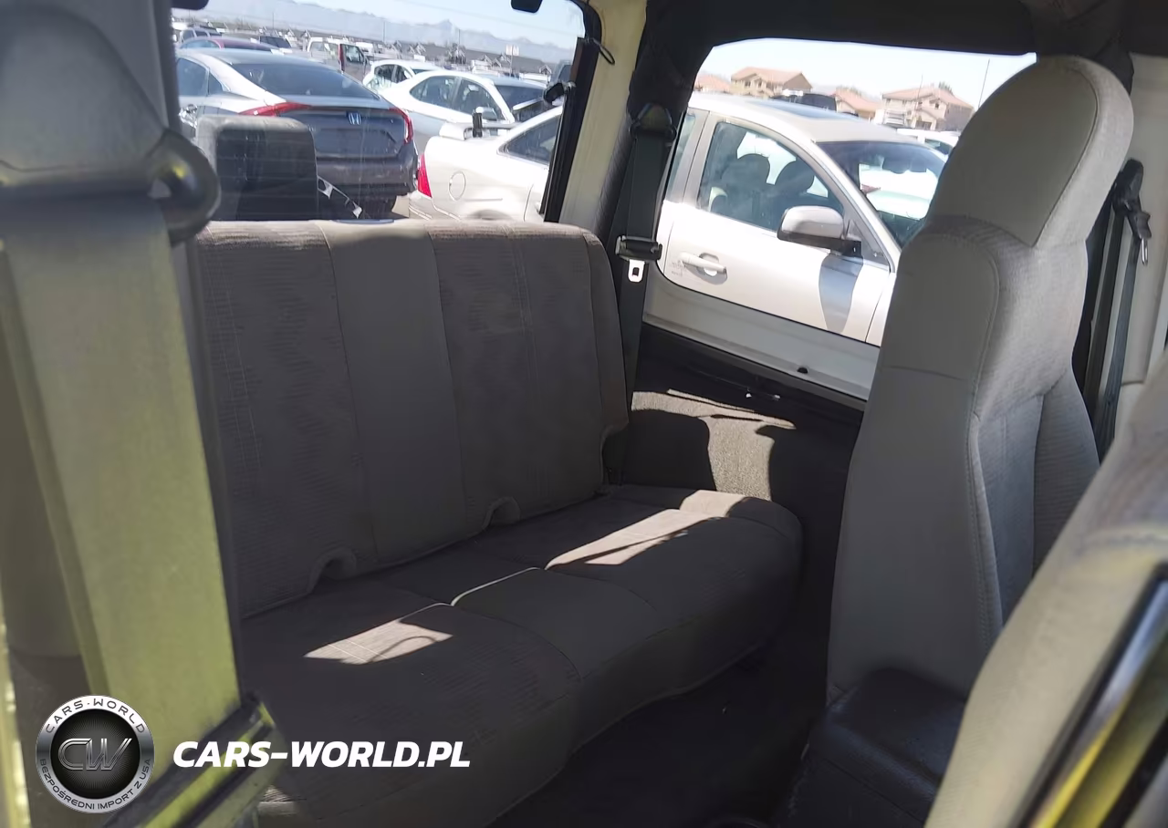 2004 Jeep Wrangler X VIN:1J4FA39S24P788932 - 8