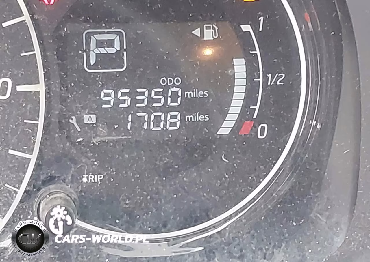 2017 Nissan Versa Note Sl VIN:3N1CE2CP9HL355852 - 7