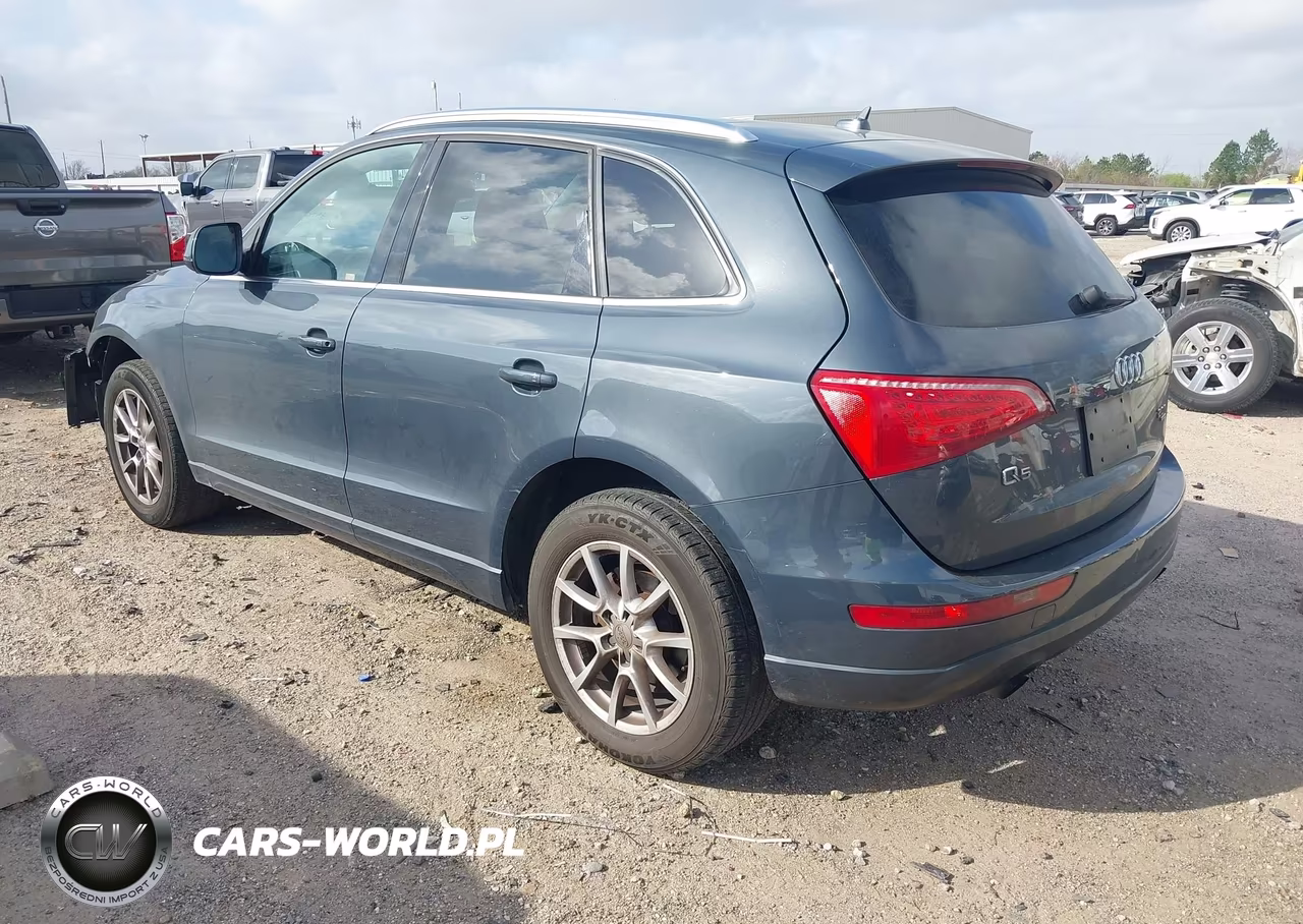 2011 Audi Q5 2.0T Premium VIN:WA1LFAFPXBA008782 - 3