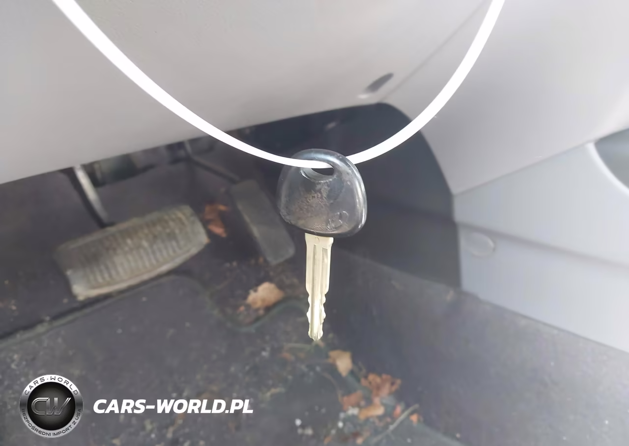 2010 Hyundai Elantra Gls VIN:KMHDU4AD2AU142757 - 11