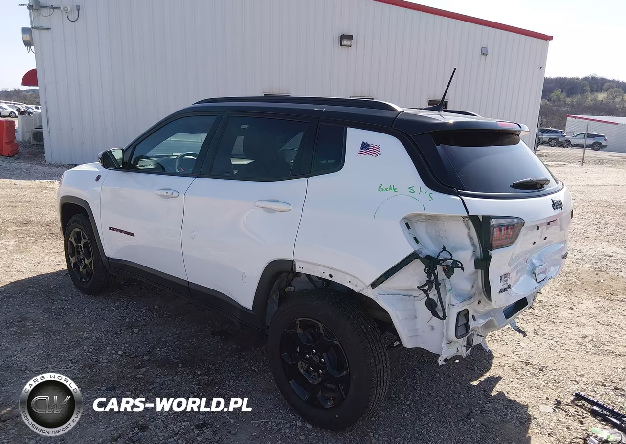 2024 Jeep Compass Trailhawk 4X4 VIN:3C4NJDDN5RT609391 - 3