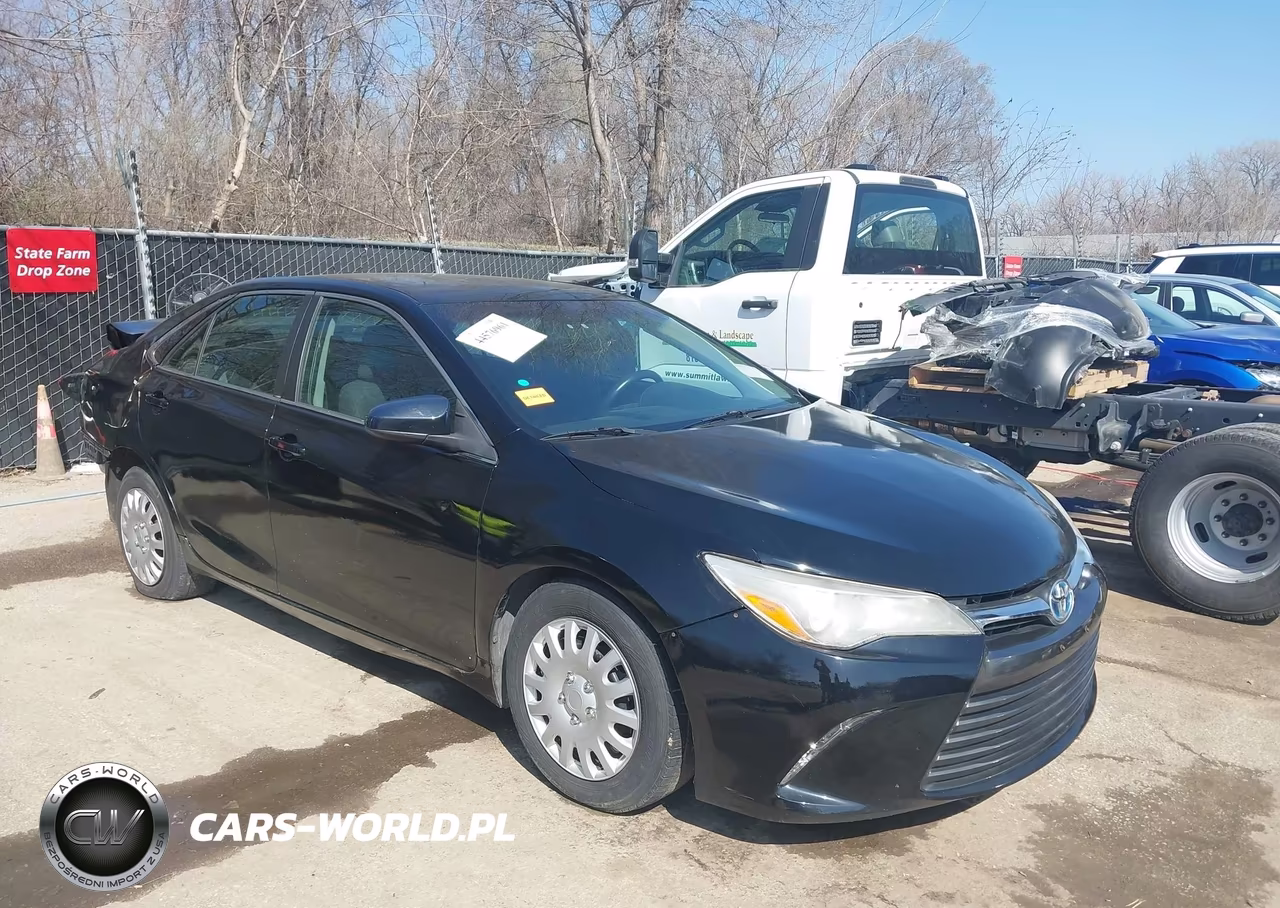 2015 Toyota Camry Hybrid Le