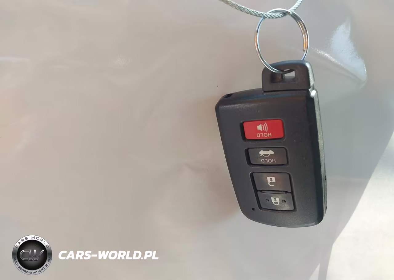 2015 Toyota Camry Hybrid Le VIN:4T1BD1FKXFU142784 - 11