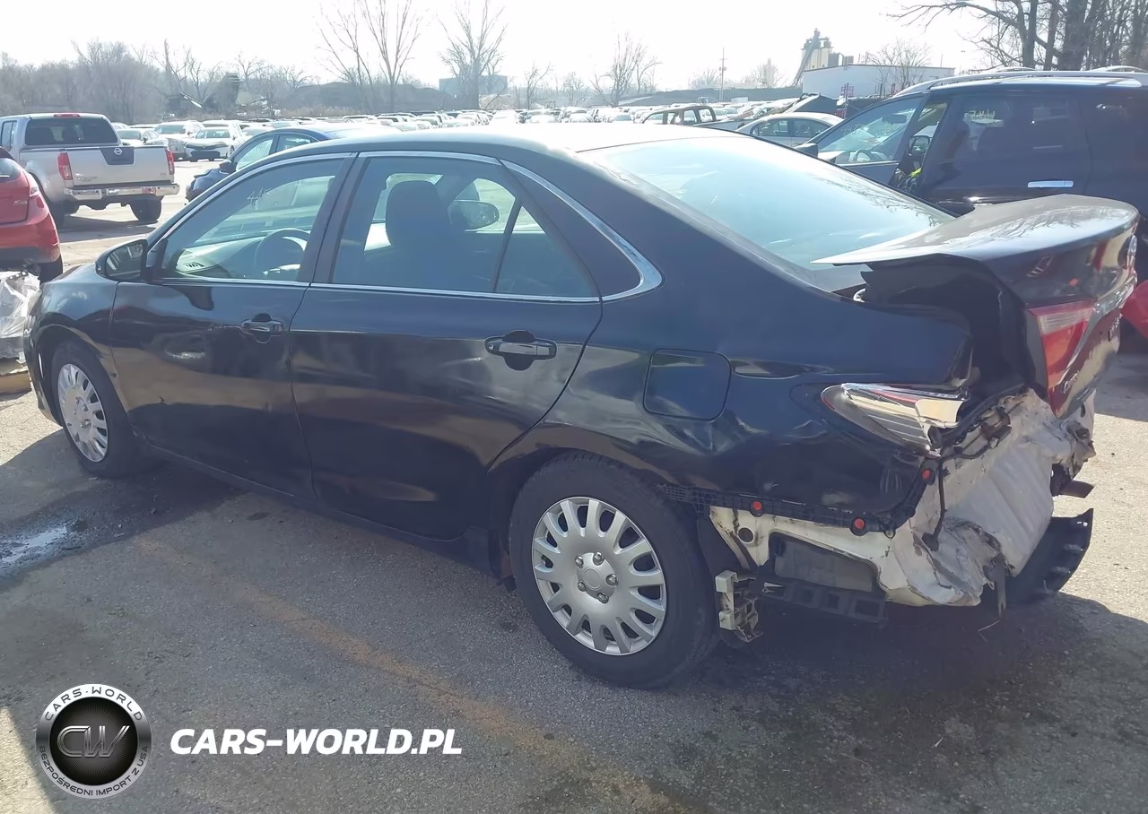 2015 Toyota Camry Hybrid Le VIN:4T1BD1FKXFU142784 - 14