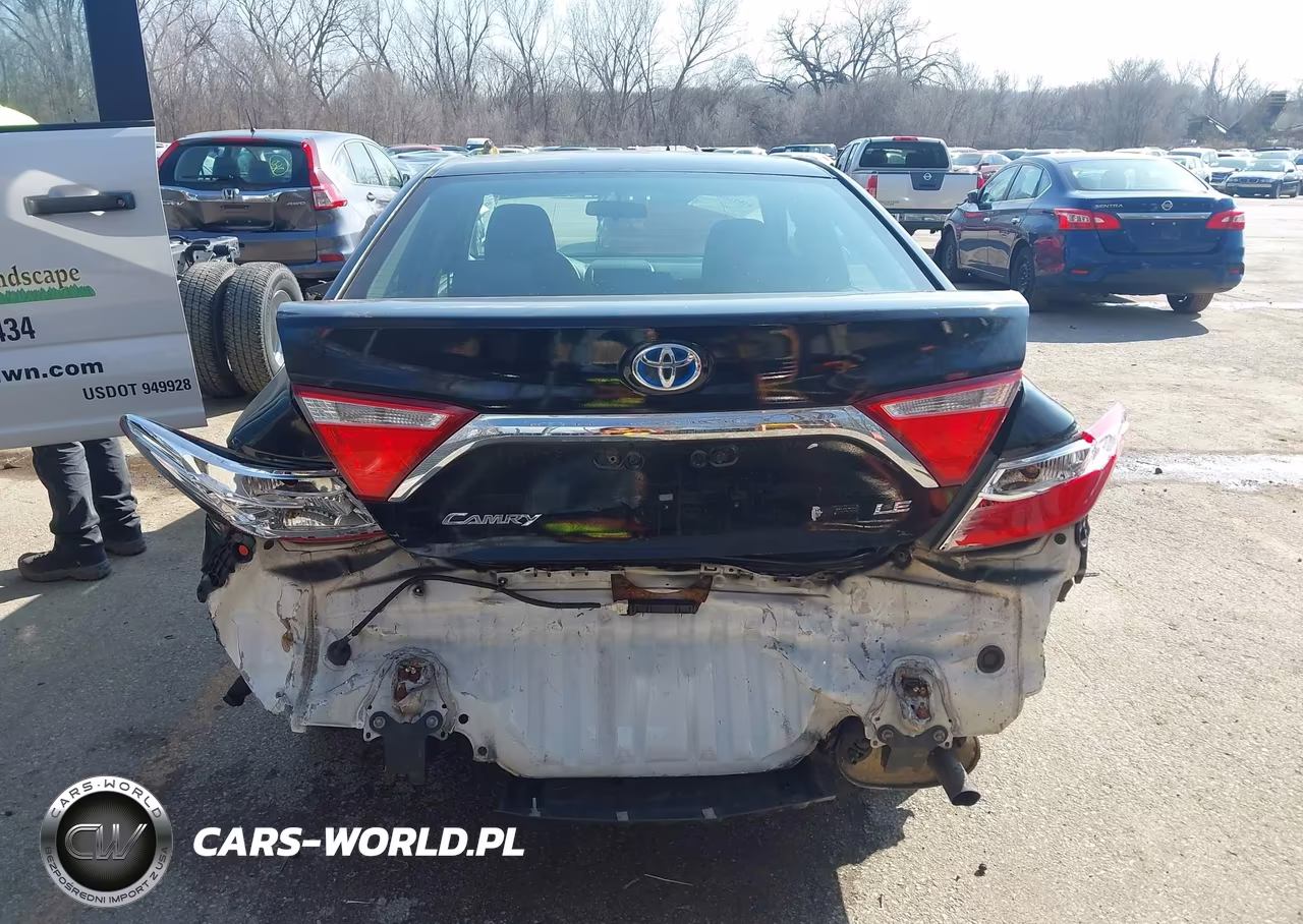 2015 Toyota Camry Hybrid Le VIN:4T1BD1FKXFU142784 - 16