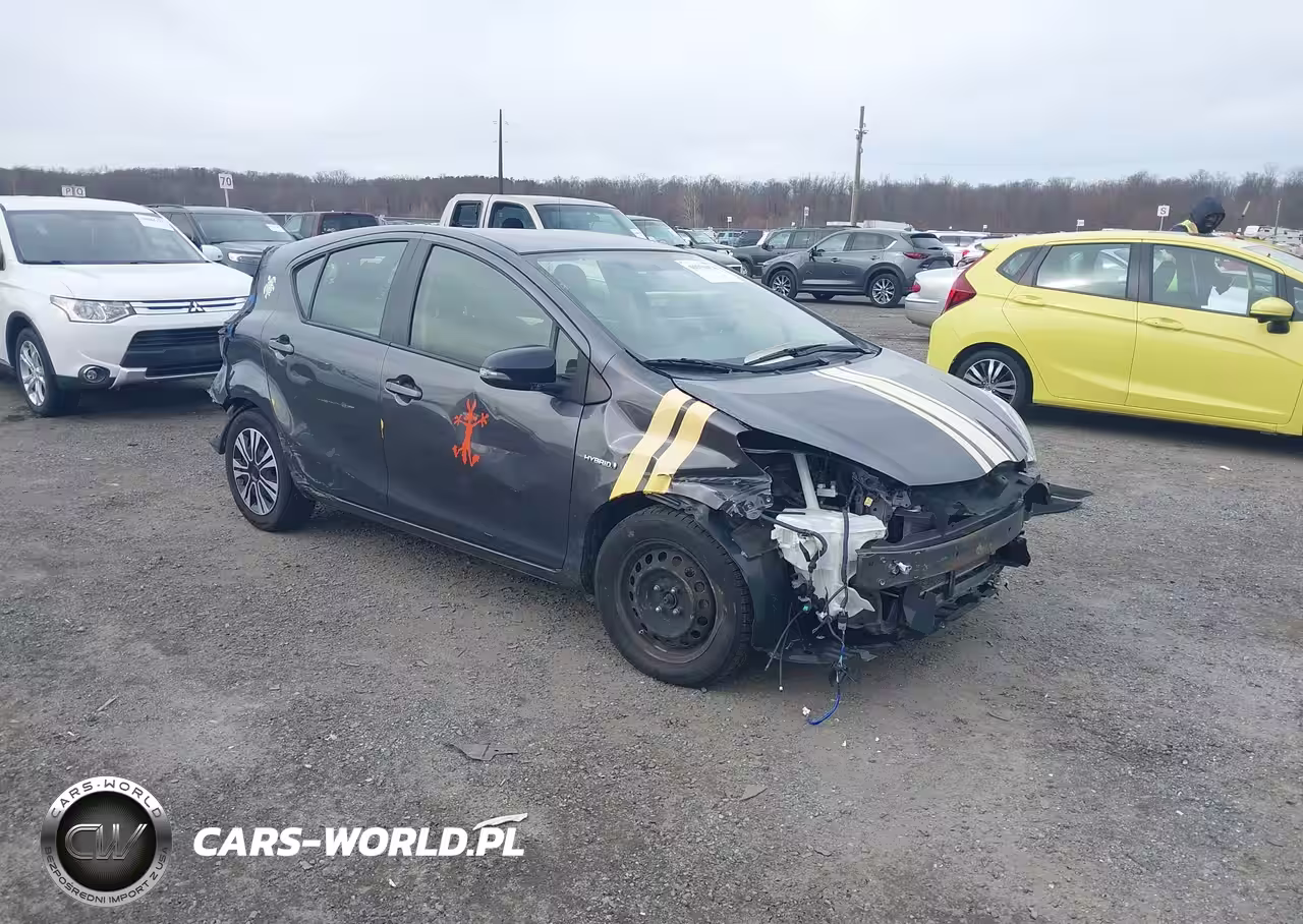 2016 Toyota Prius C Two