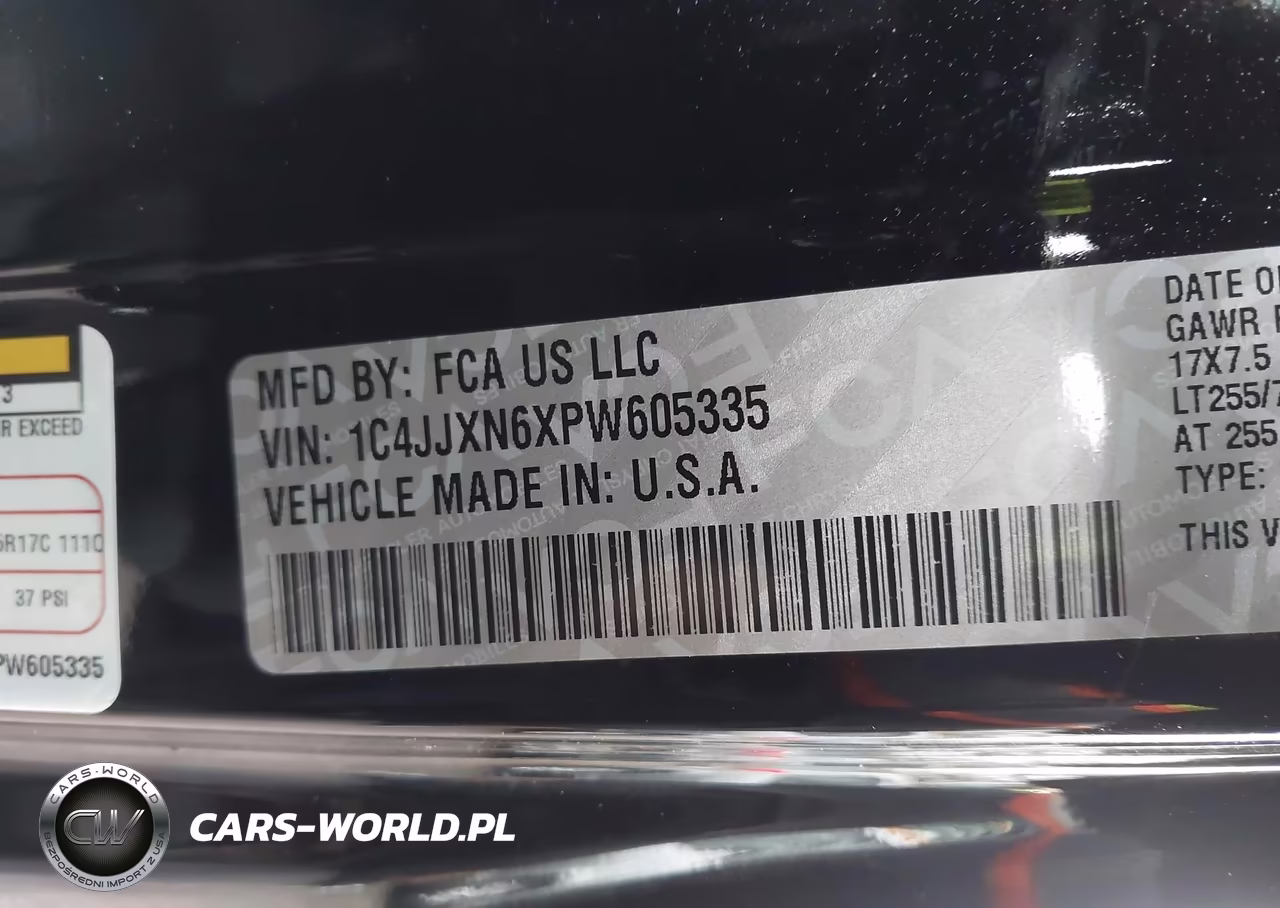 2023 Jeep Wrangler 4Xe 4X4 VIN:1C4JJXN6XPW605335 - 9