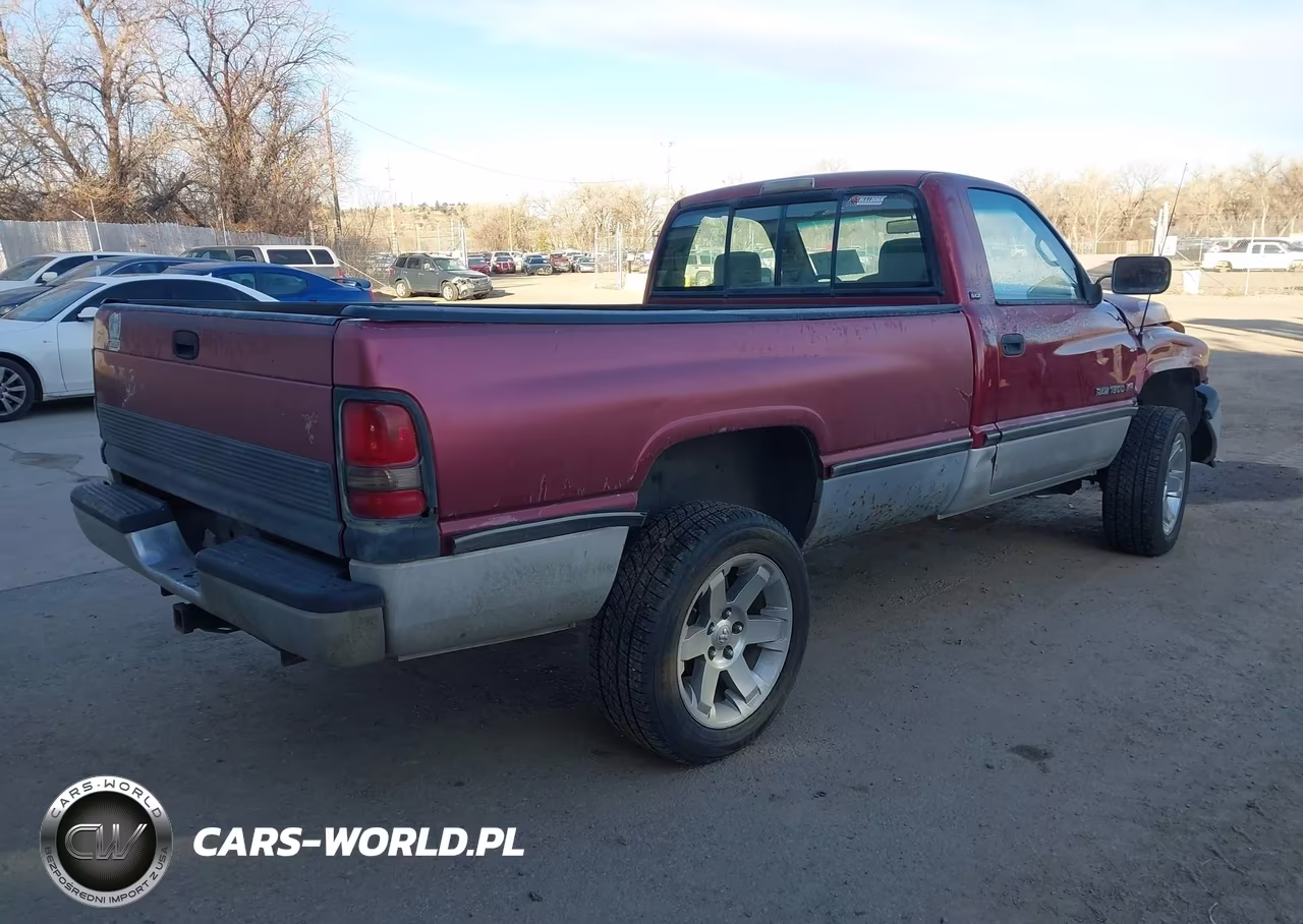 1996 Dodge Ram 1500 VIN:1B7HF16ZXTS565023 - 4