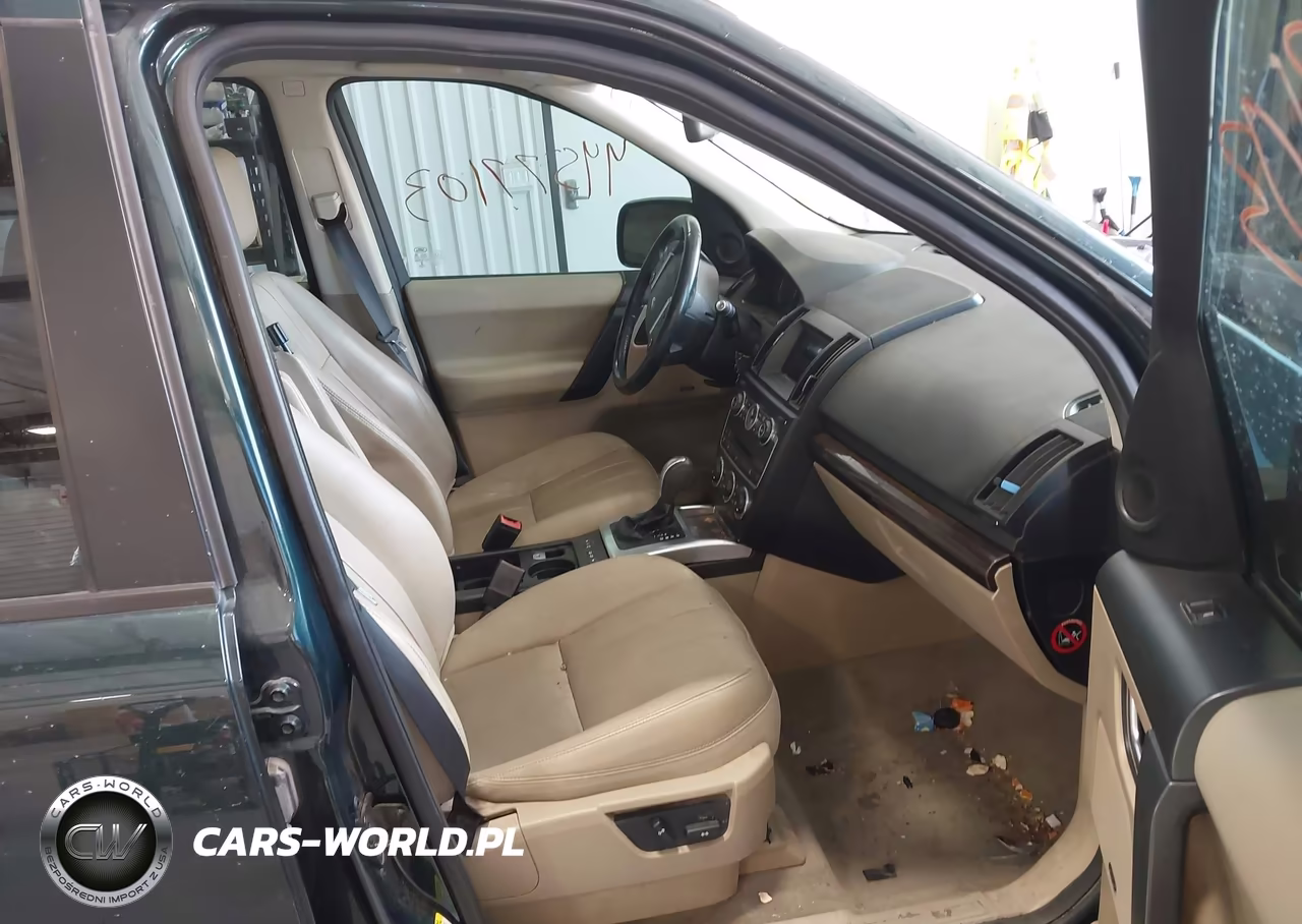 2014 Land Rover Lr2 VIN:SALFR2BG4EH389040 - 5