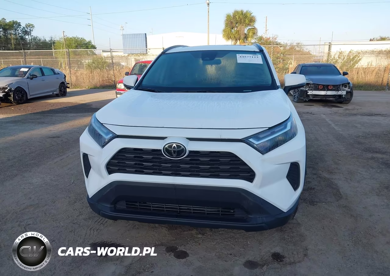 2024 Toyota Rav4 Xle VIN:2T3W1RFV3RW345871 - 12