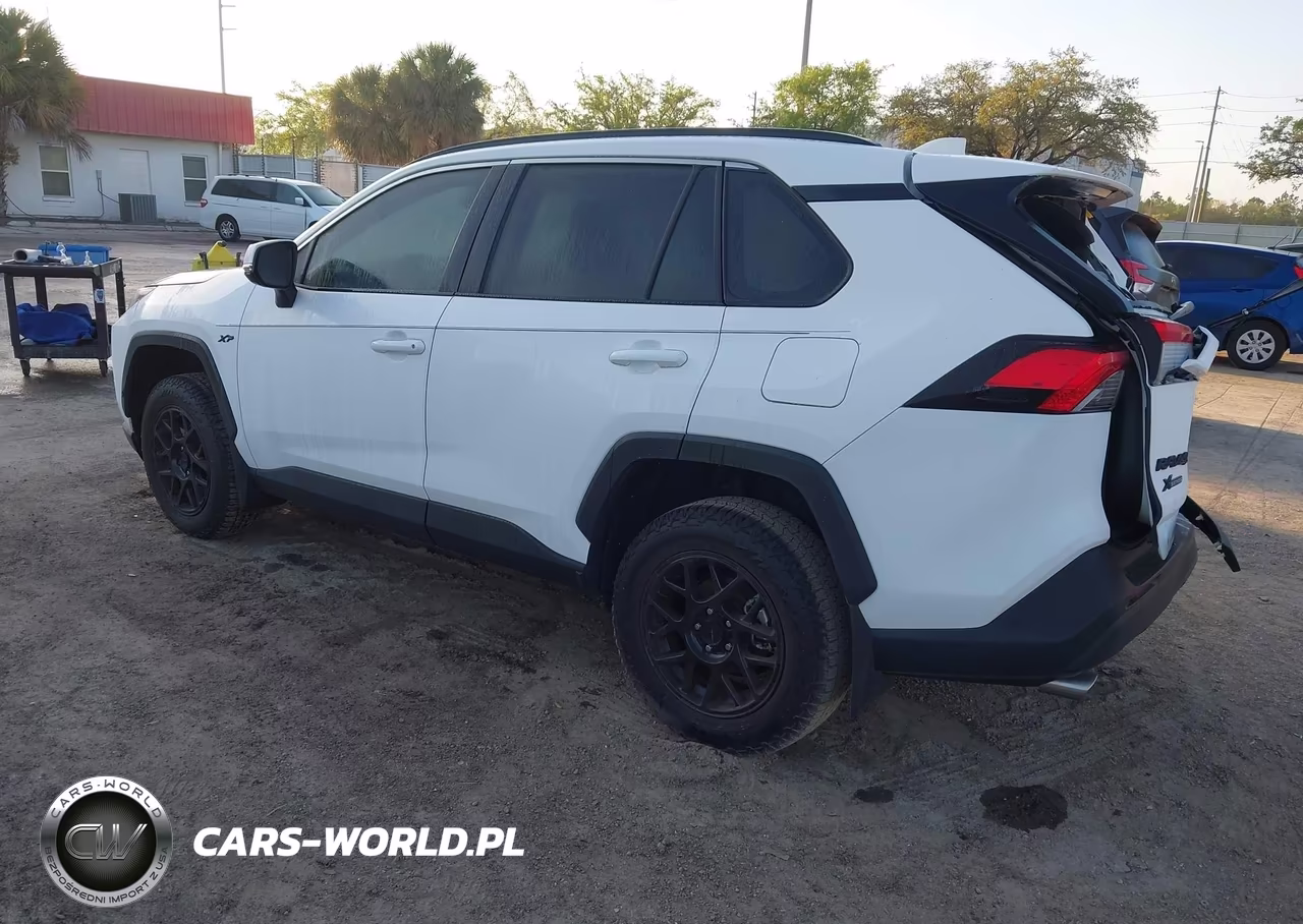 2024 Toyota Rav4 Xle VIN:2T3W1RFV3RW345871 - 3