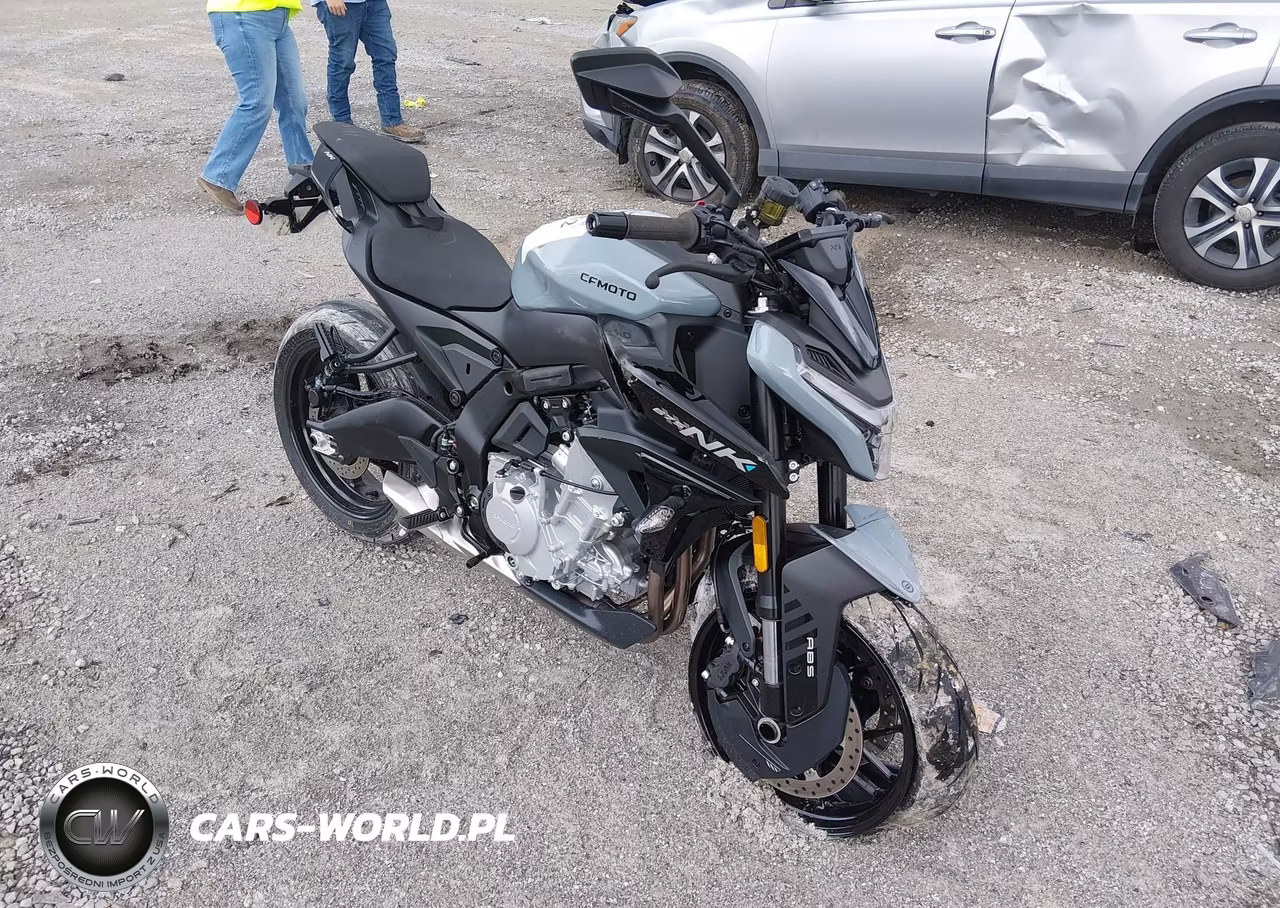 2026 Cf Moto 675Snk