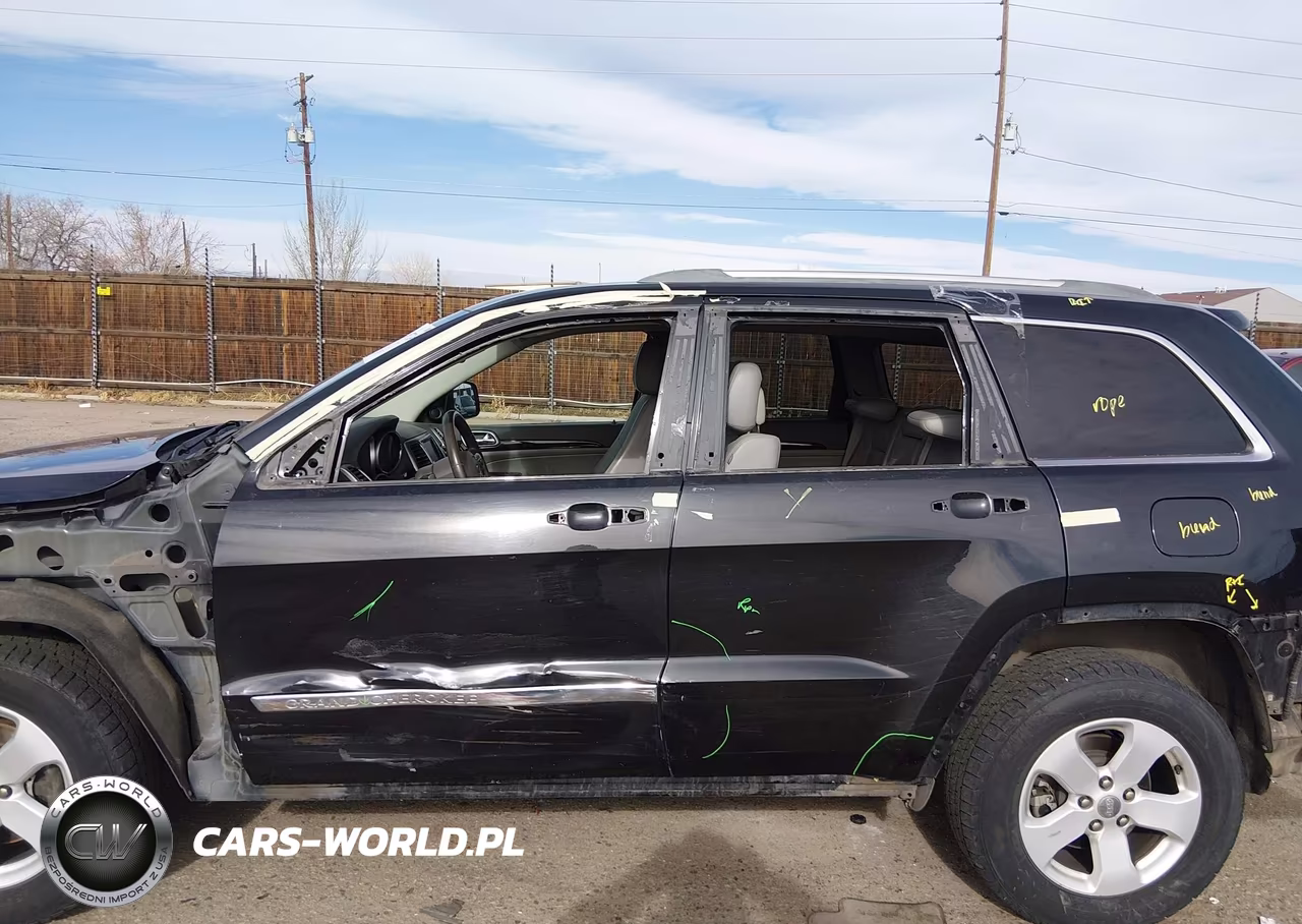 2012 Jeep Grand Cherokee Laredo VIN:1C4RJFAT8CC203785 - 13