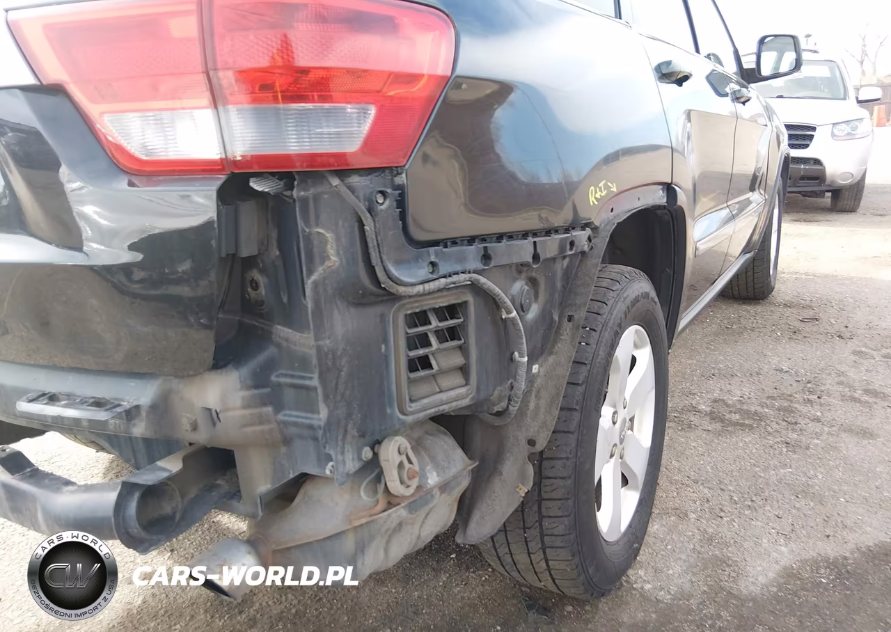 2012 Jeep Grand Cherokee Laredo VIN:1C4RJFAT8CC203785 - 16