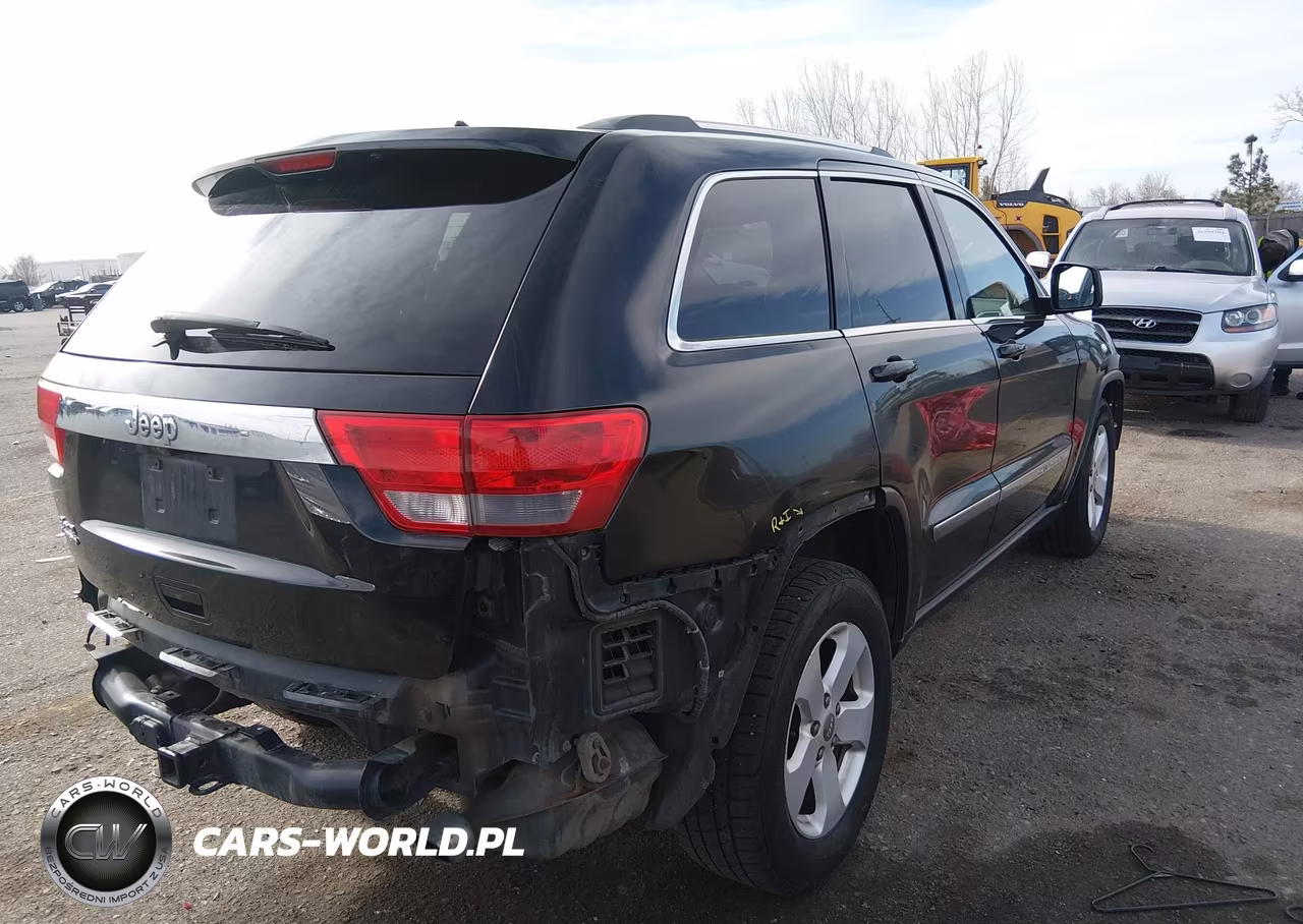 2012 Jeep Grand Cherokee Laredo VIN:1C4RJFAT8CC203785 - 4