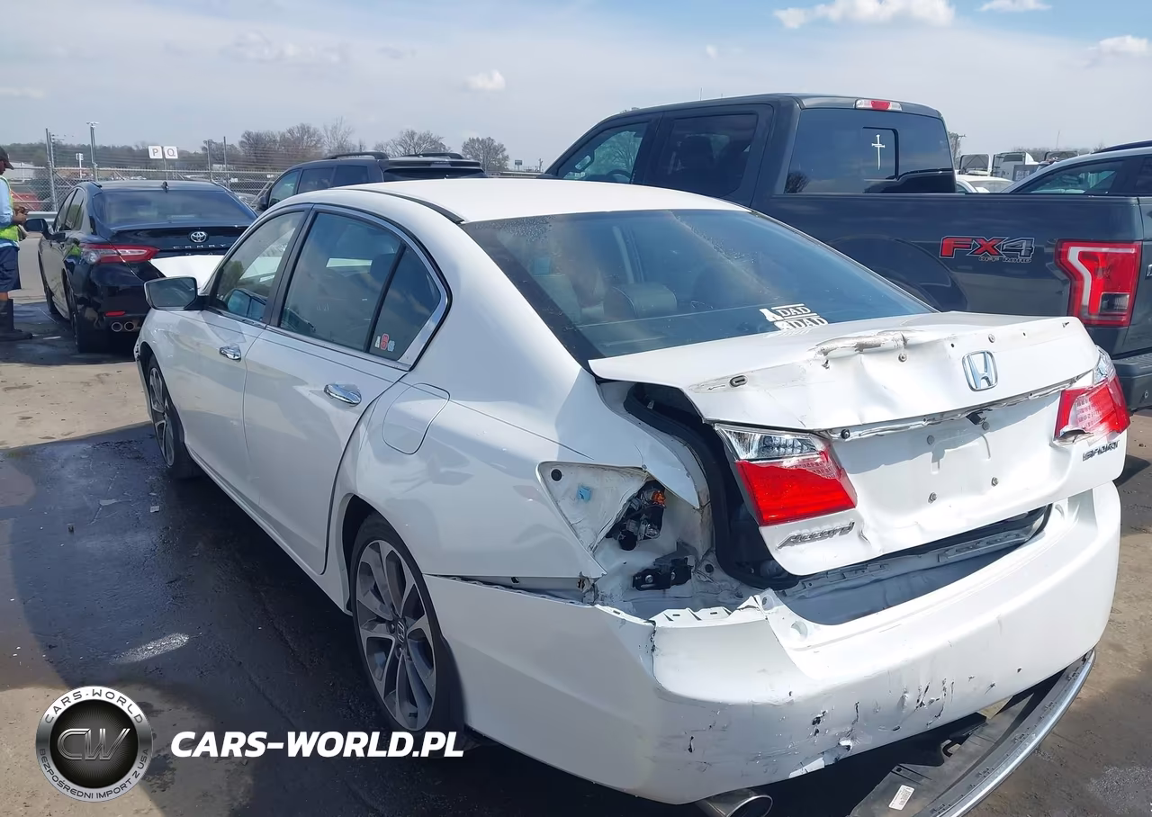 2015 Honda Accord Sport VIN:1HGCR2F5XFA234748 - 3