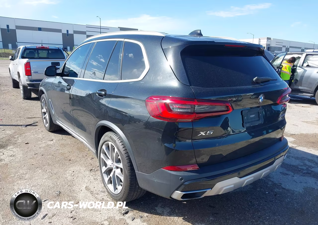 2019 BMW X5 xDrive40I VIN:5UXCR6C5XKLK83827 - 3
