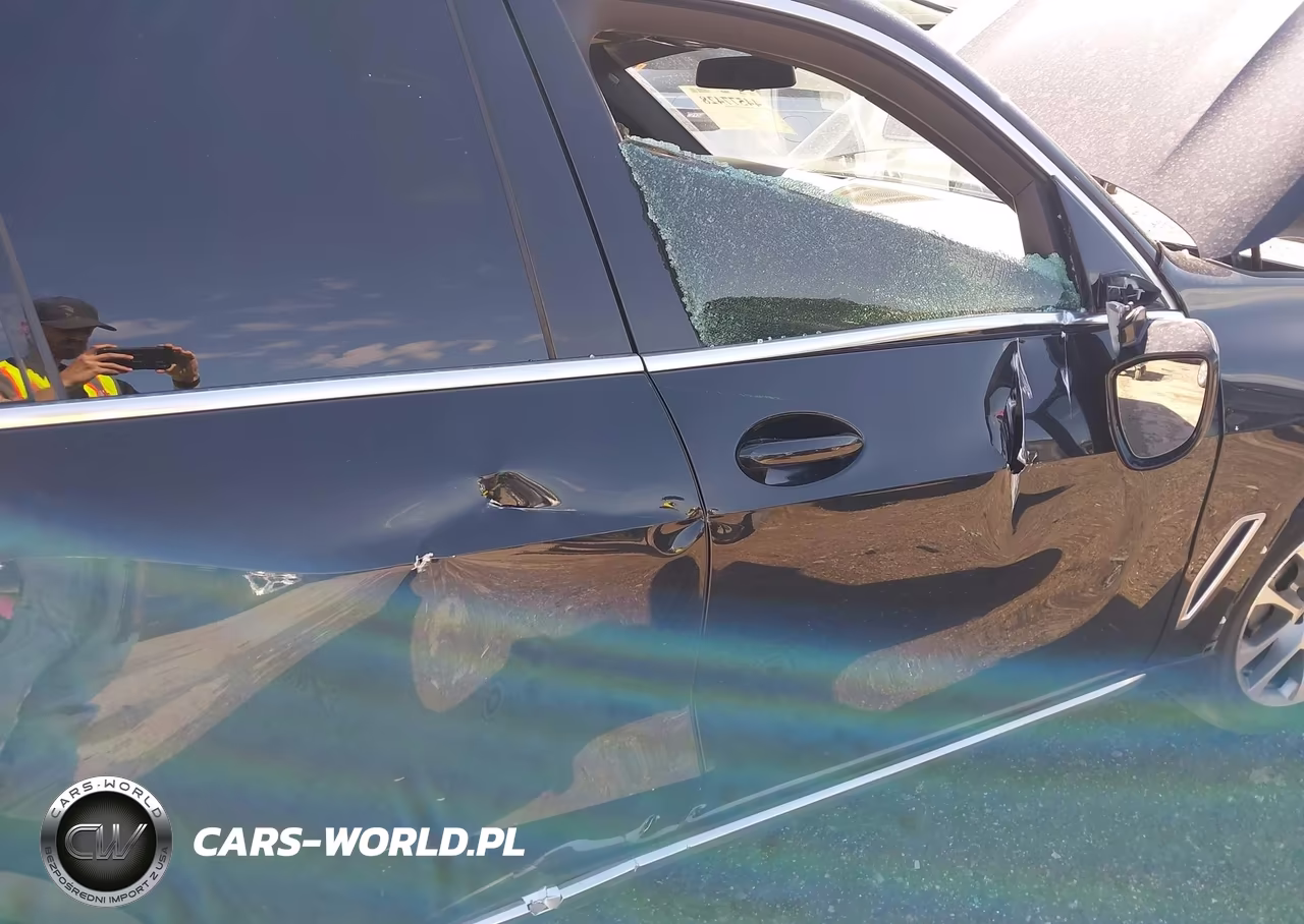 2019 BMW X5 xDrive40I VIN:5UXCR6C5XKLK83827 - 6