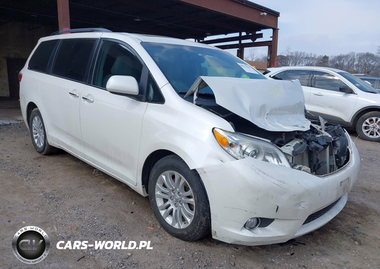 2017 Toyota Sienna Xle 8 Passenger