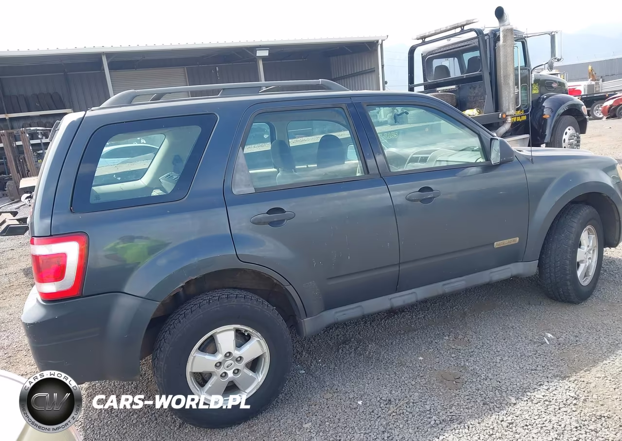 2008 Ford Escape Xls-Xls Manual VIN:1FMCU02Z08KC17136 - 4
