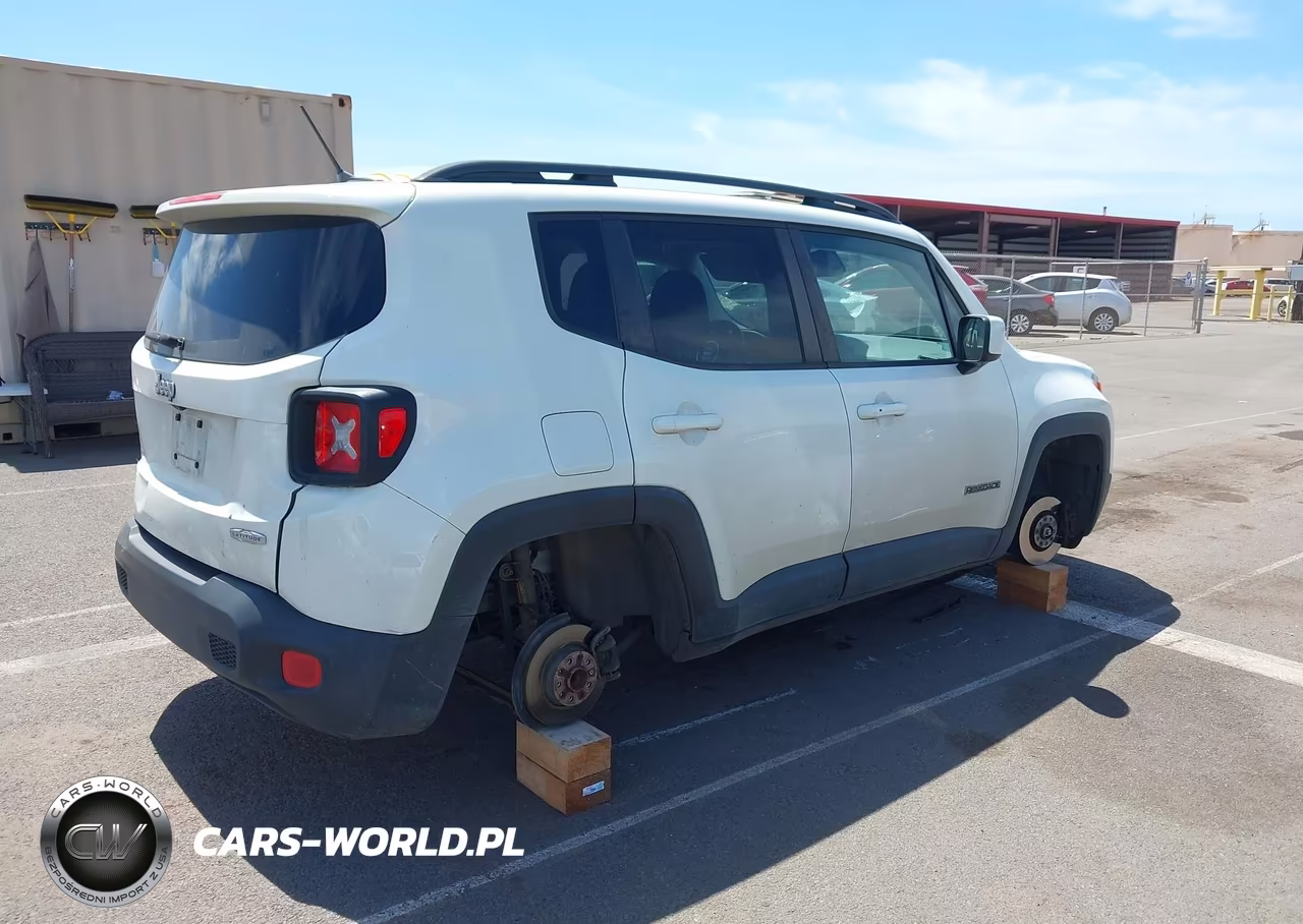 2016 Jeep Renegade Latitude VIN:ZACCJABTXGPD37268 - 4