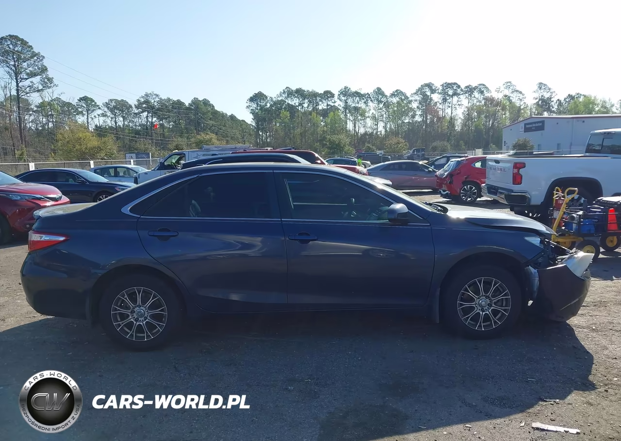 2016 Toyota Camry Le VIN:4T1BF1FK7GU502315 - 13