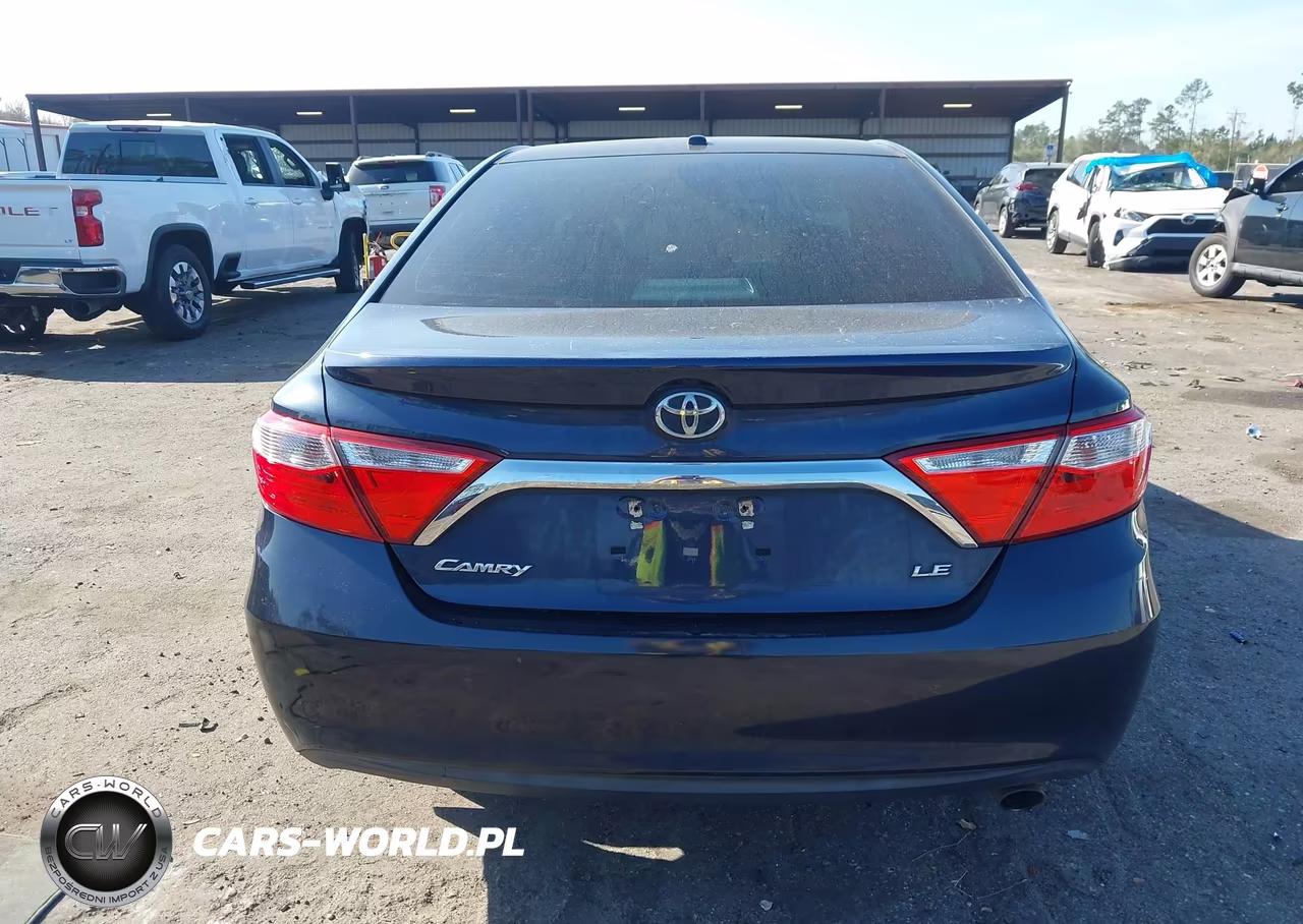 2016 Toyota Camry Le VIN:4T1BF1FK7GU502315 - 16