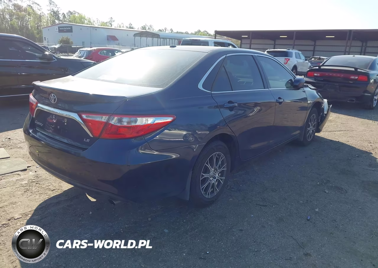 2016 Toyota Camry Le VIN:4T1BF1FK7GU502315 - 4