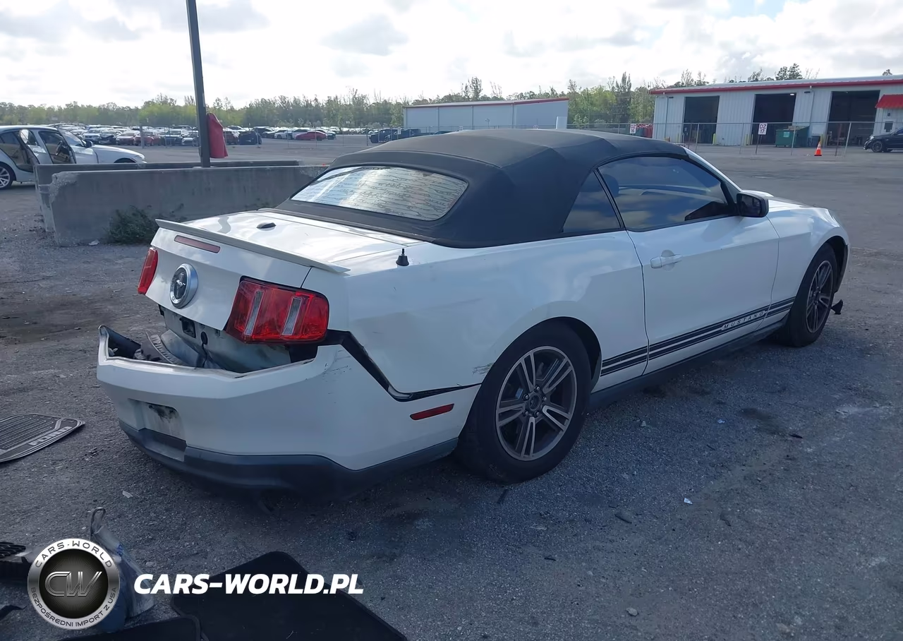 2011 Ford Mustang V6 Premium VIN:1ZVBP8EM3B5163467 - 4