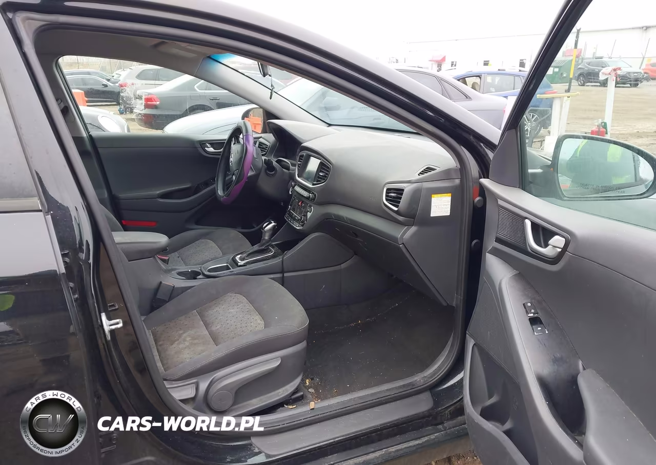 2019 Hyundai Ioniq Hybrid Blue VIN:KMHC65LC0KU171515 - 5