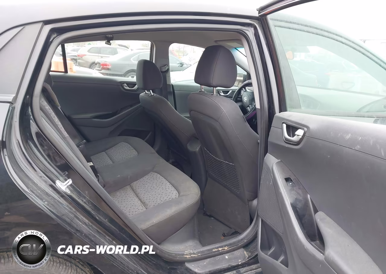 2019 Hyundai Ioniq Hybrid Blue VIN:KMHC65LC0KU171515 - 8