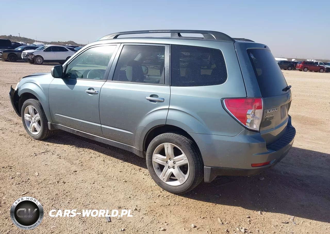 2010 Subaru Forester 2.5X Premium VIN:JF2SH6CC7AH729305 - 3