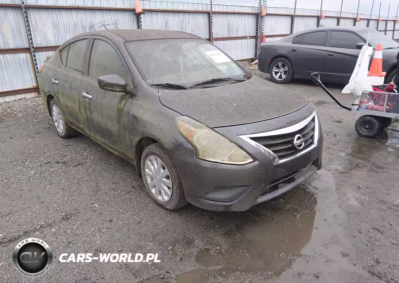 2015 Nissan Versa 1.6 Sv
