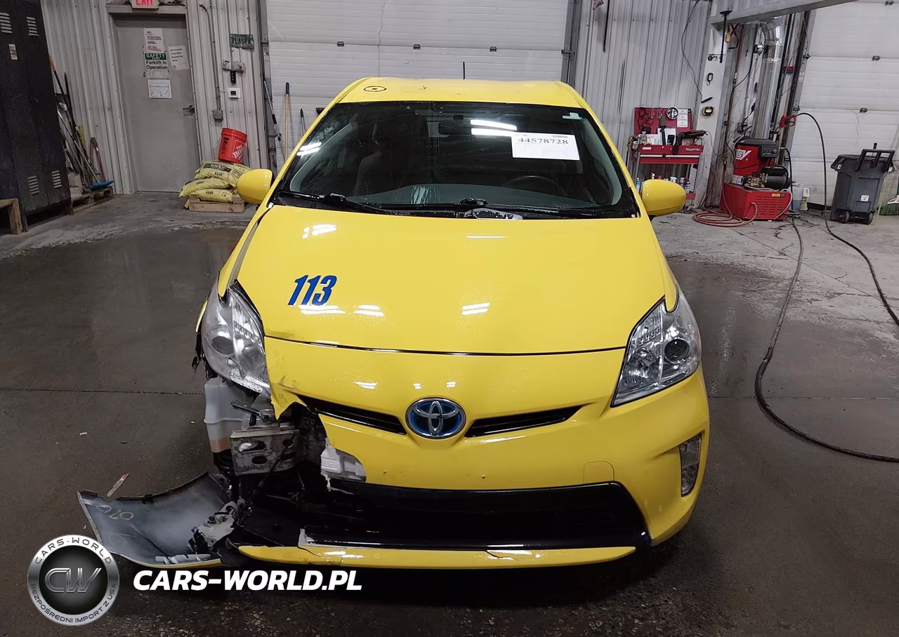 2013 Toyota Prius Two VIN:JTDKN3DU2D0344010 - 13