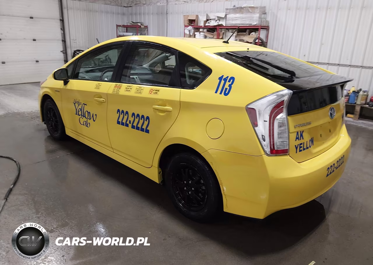 2013 Toyota Prius Two VIN:JTDKN3DU2D0344010 - 3