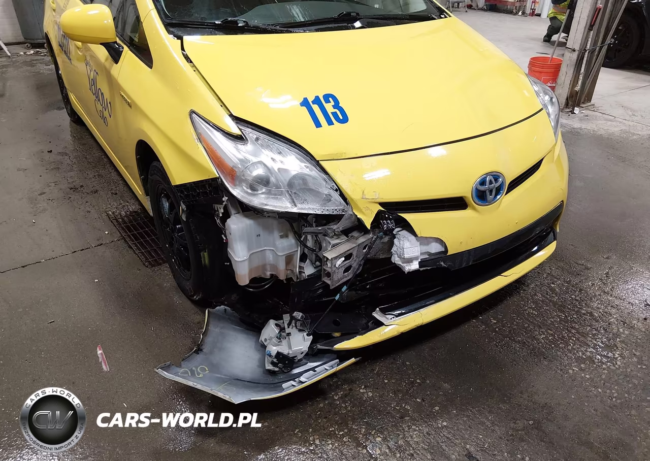 2013 Toyota Prius Two VIN:JTDKN3DU2D0344010 - 6