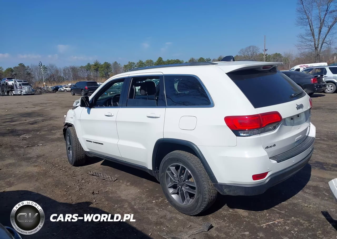 2019 Jeep Grand Cherokee Laredo E 4X4 VIN:1C4RJFAG8KC814756 - 14