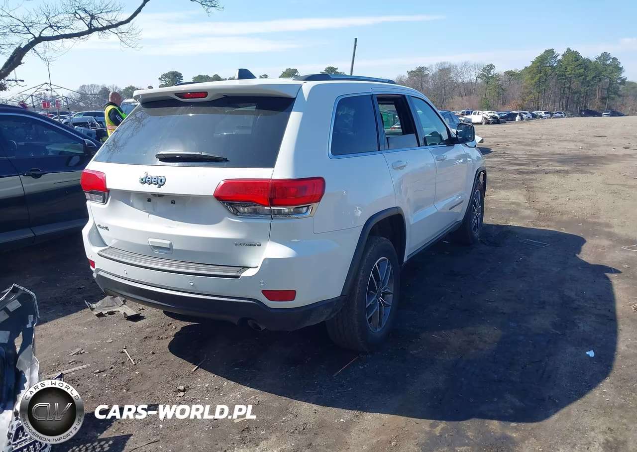 2019 Jeep Grand Cherokee Laredo E 4X4 VIN:1C4RJFAG8KC814756 - 4