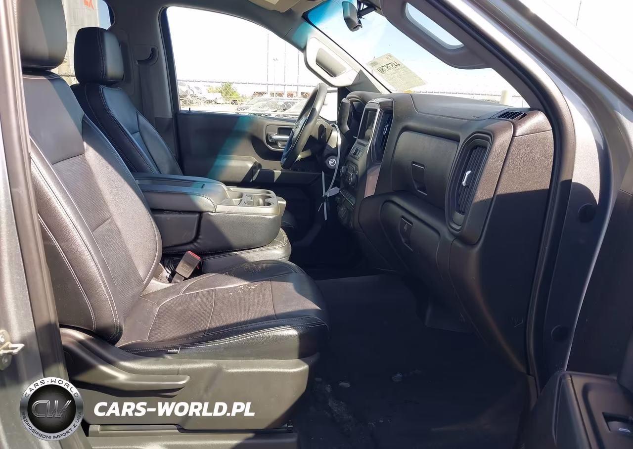 2019 Chevrolet Silverado 1500 Custom VIN:1GCRYBEFXKZ282493 - 5