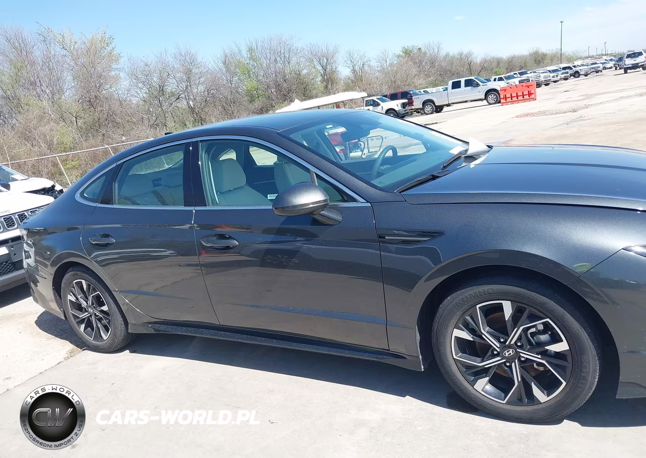 2025 Hyundai Sonata Sel VIN:KMHL64JA3SA473734 - 13