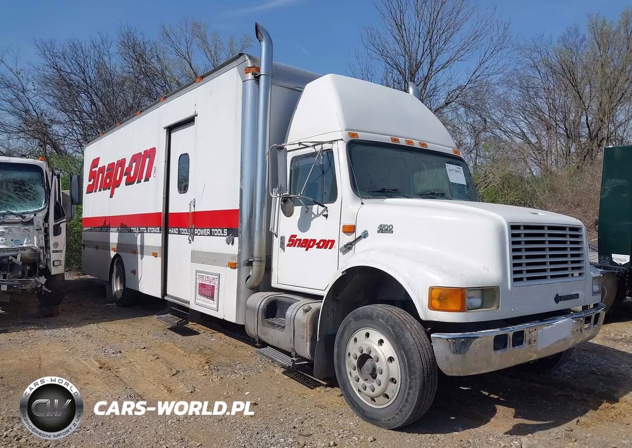1999 International 4000 4700