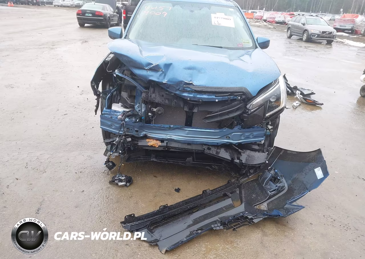 2022 Subaru Forester Premium VIN:JF2SKAEC4NH516643 - 18