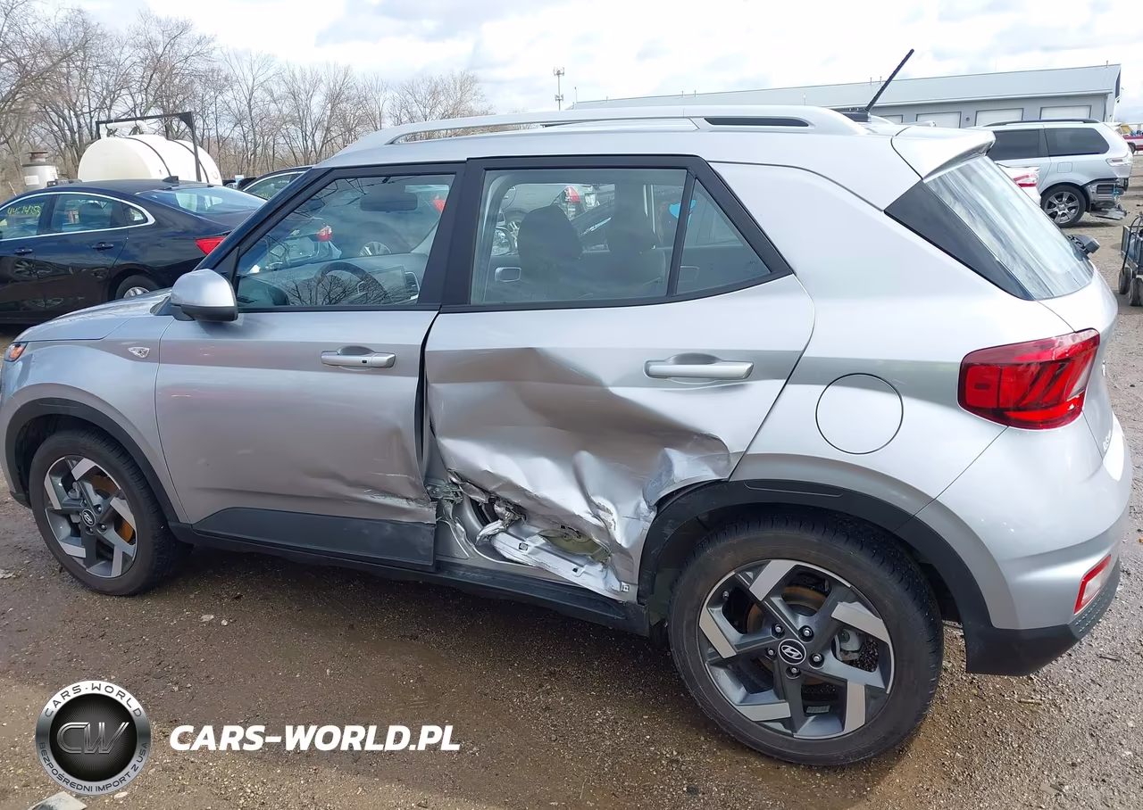2026 Hyundai Venue Sel VIN:KMHRC8A39TU425716 - 14