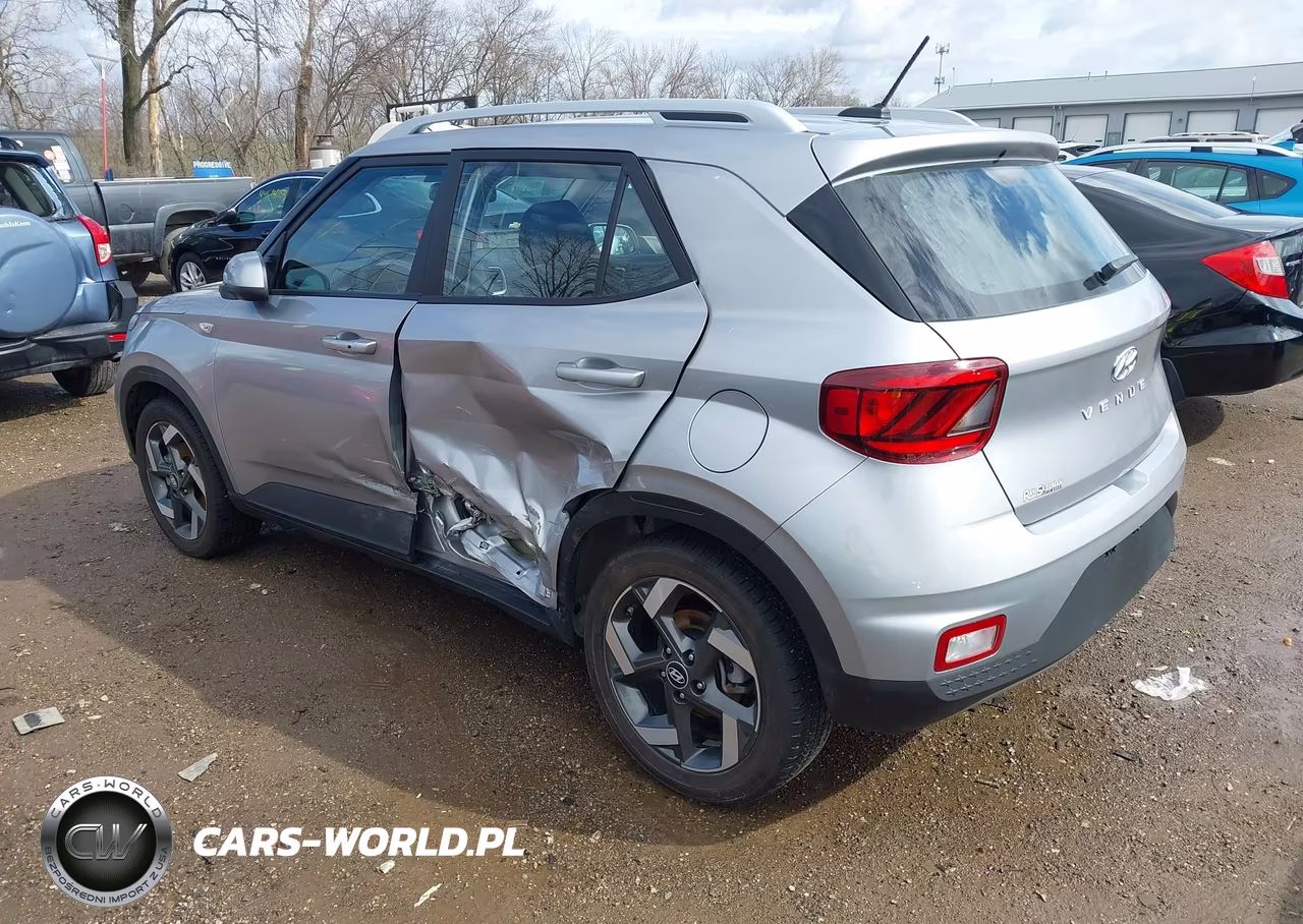 2026 Hyundai Venue Sel VIN:KMHRC8A39TU425716 - 3