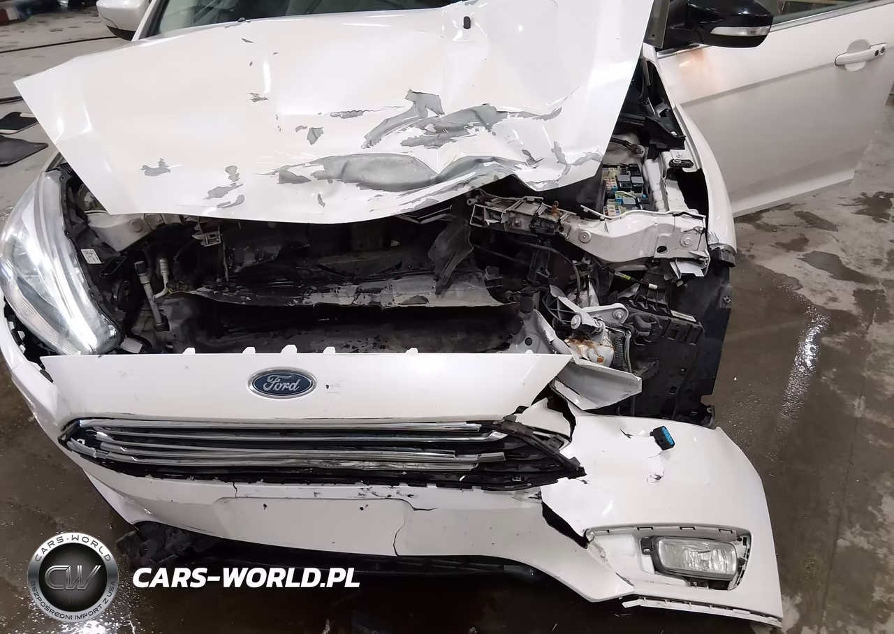 2018 Ford Focus Titanium VIN:1FADP3J28JL281128 - 6