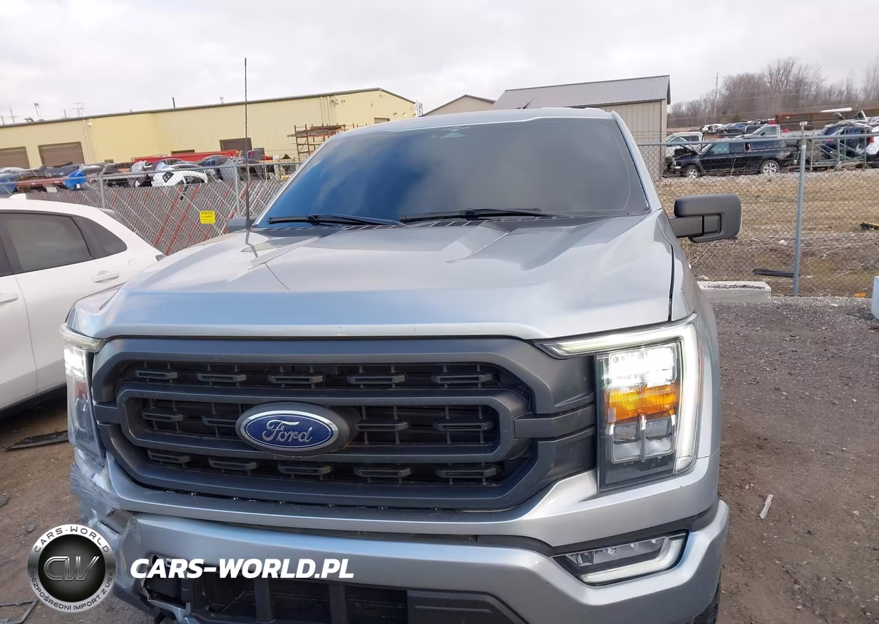 2023 Ford F-150 Xlt VIN:1FTFW1E88PKF94834 - 12